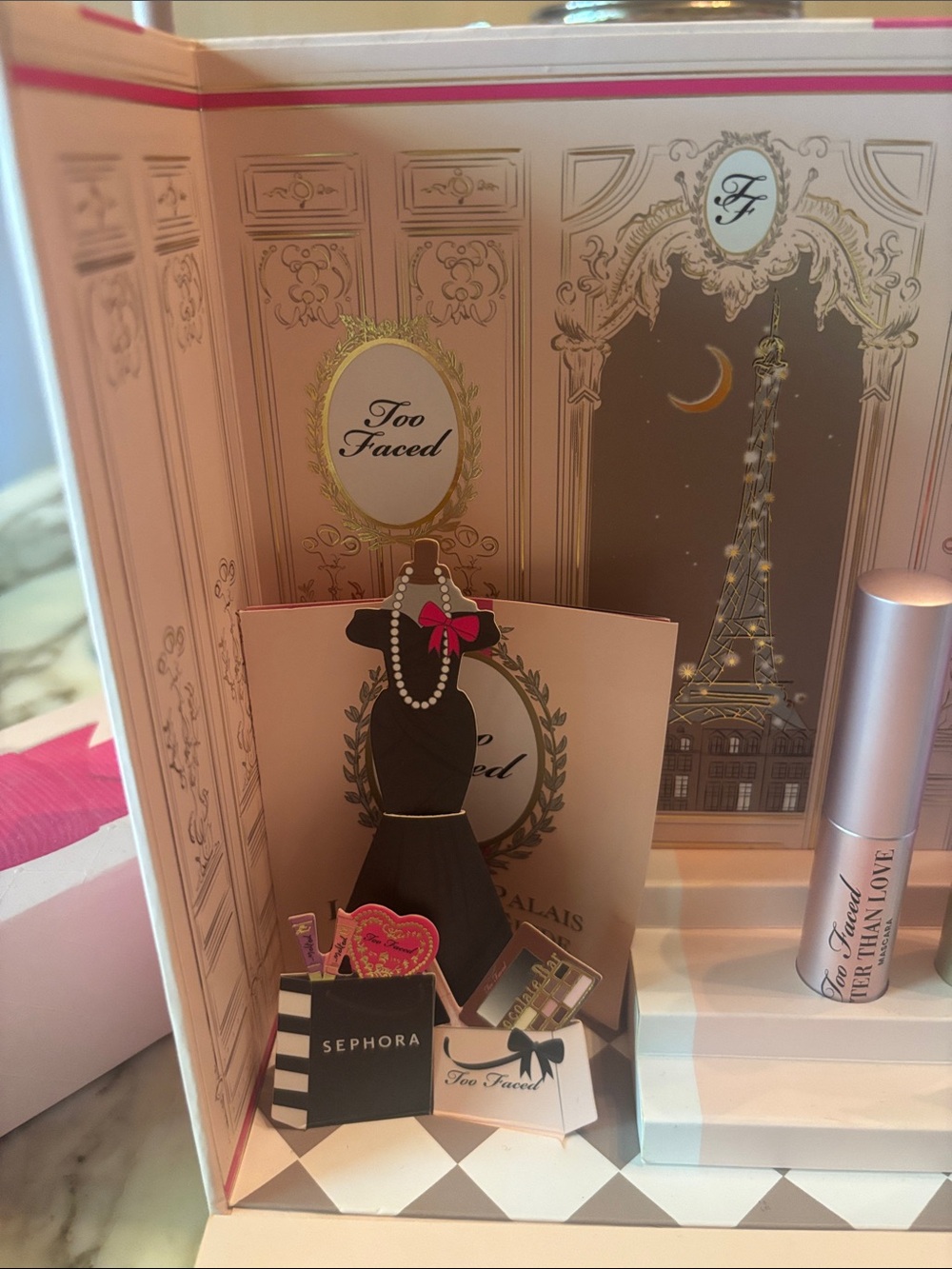 Too Faced Le Grand Palais Glamour Guide Makeup Set Limited Edition New - Picture 4 of 7